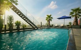 May De Ville Crown Hotel  5*